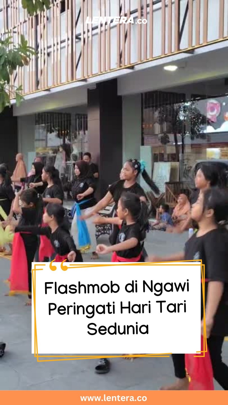 Flashmob di Ngawi Peringati Hari Tari Sedunia